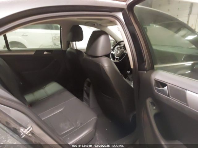 3VWB67AJ6HM328519 Volkswagen Jetta 1.4t Se