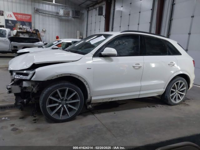 WA1JCCFS0JR007432 Audi Q3 2.0t Premium/2.0t Sport Premium