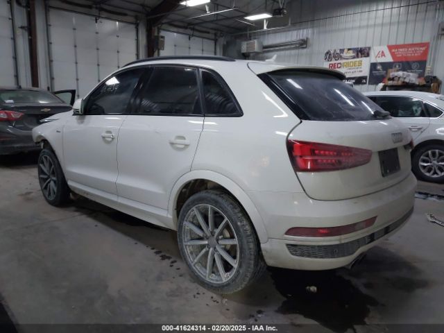 WA1JCCFS0JR007432 Audi Q3 2.0t Premium/2.0t Sport Premium