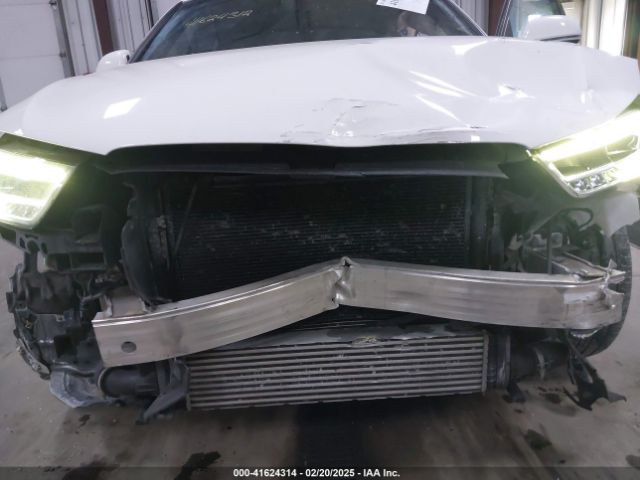 WA1JCCFS0JR007432 Audi Q3 2.0t Premium/2.0t Sport Premium