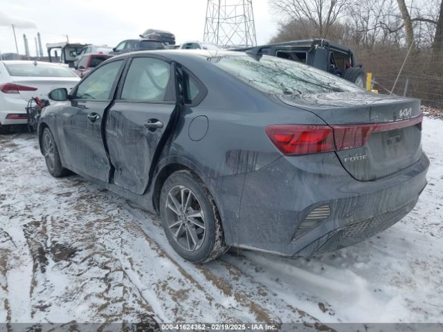 3KPF24ADXNE435362 KIA Forte Lxs
