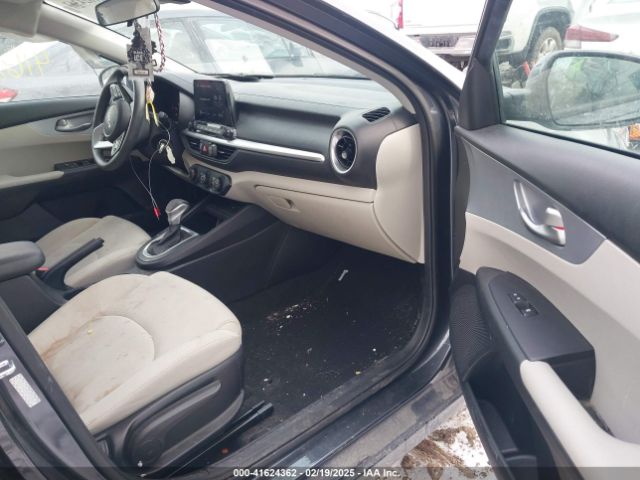 3KPF24ADXNE435362 KIA Forte Lxs