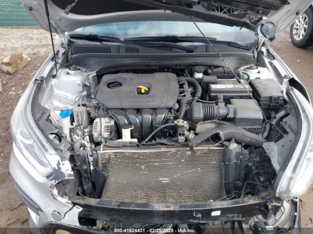 3KPF24AD1KE136578 KIA Forte Lxs
