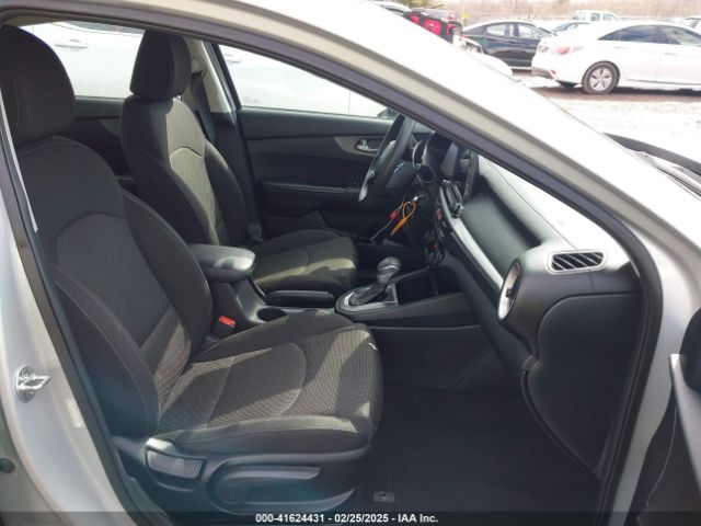 3KPF24AD1KE136578 KIA Forte Lxs