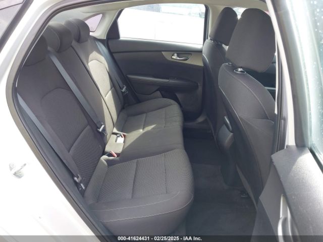 3KPF24AD1KE136578 KIA Forte Lxs