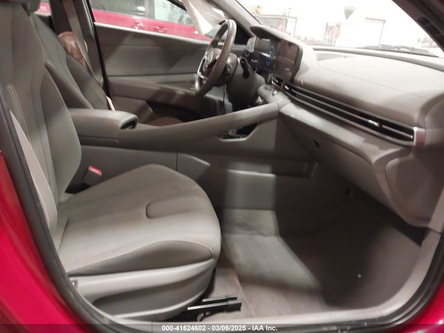 KMHLS4AG0PU401184 Hyundai ELANTRA SEL