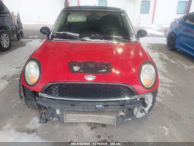 2011 MINI COOPER S WMWSV3C54BTY13827 Photo 5
