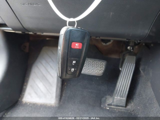 2T3W1RFV8MW116417 Toyota Rav4 Xle
