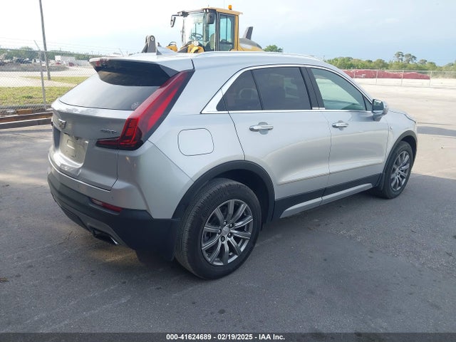 2020 CADILLAC XT4 1GYFZCR44LF060642 Photo 3