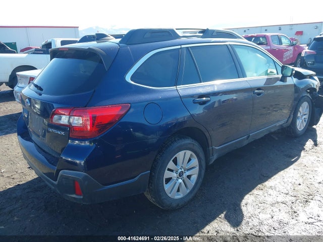 4S4BSAFCXJ3381930 Subaru Outback 2.5i Premium
