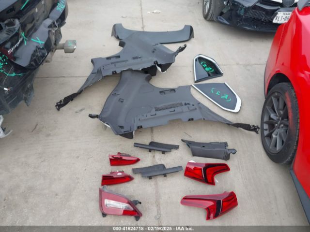 5NMS33AD2KH068726 Hyundai Santa Fe Sel