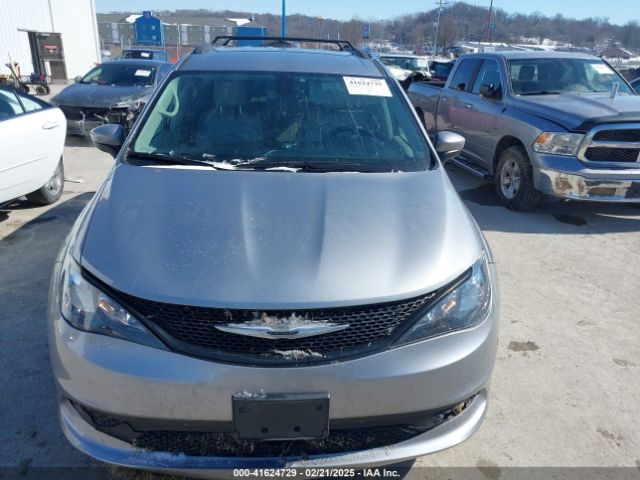 2C4RC1DG7MR566518 Chrysler Voyager Lxi