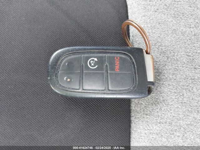 1C4PJLCB0EW288309 Jeep Cherokee Latitude
