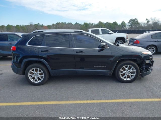 1C4PJLCB0EW288309 Jeep Cherokee Latitude