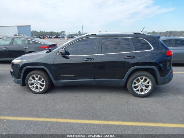 1C4PJLCB0EW288309 Jeep Cherokee Latitude