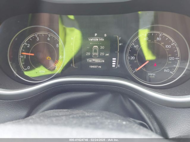1C4PJLCB0EW288309 Jeep Cherokee Latitude