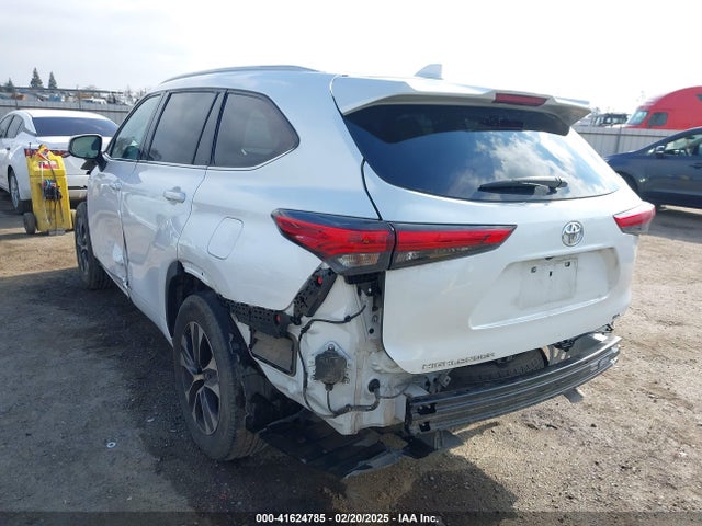 5TDHZRAH2NS548040 Toyota Highlander Xle