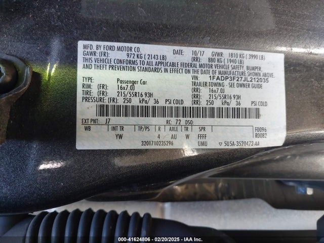 1FADP3F27JL212035 Ford FOCUS SE