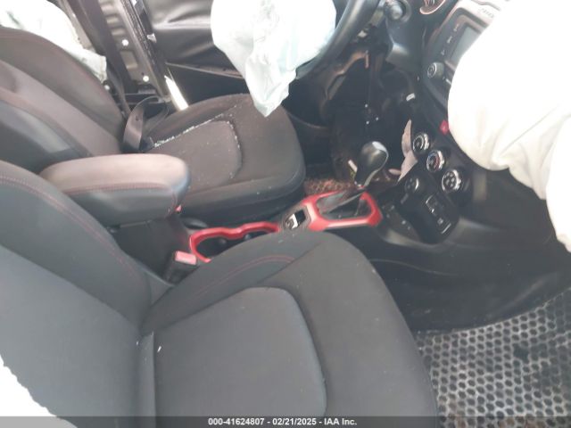 ZACCJBCT7GPC75753 Jeep Renegade Trailhawk