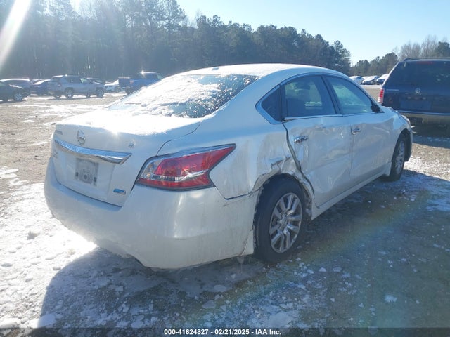 Nissan Altima 2.5 S 2014 1N4AL3AP5EC415819 Image 4