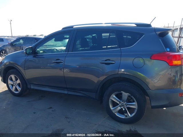 Toyota Rav4 Xle 2015 2T3WFREV9FW134673 Image 15