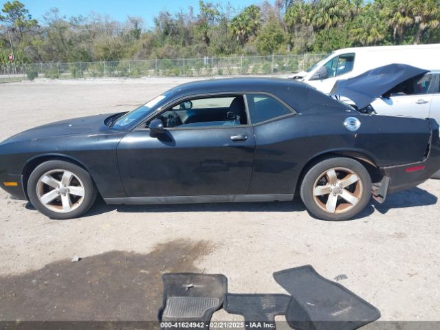 2C3CDYAG1EH152968 Dodge Challenger Sxt