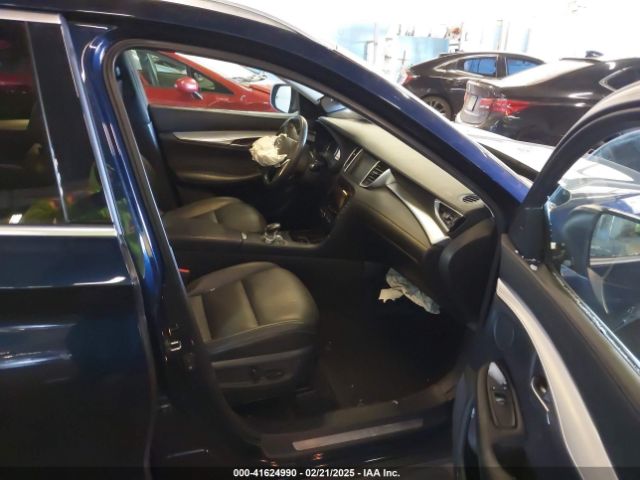3PCAJ5M3XKF128219 Infiniti Qx50 Luxe