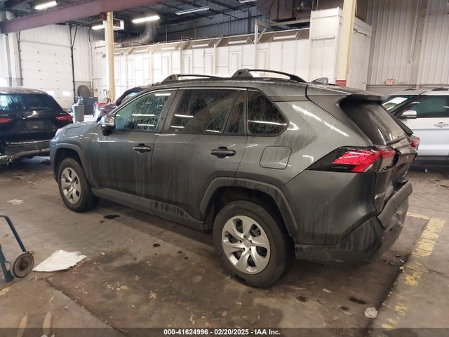 2T3G1RFV5KC058012 Toyota RAV4 LE