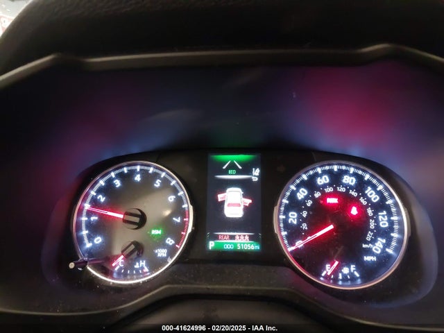 2T3G1RFV5KC058012 Toyota RAV4 LE