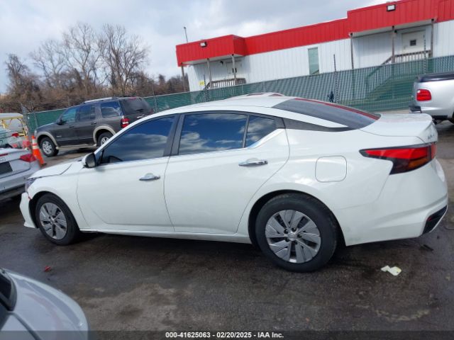 1N4BL4BV8NN324832 Nissan Altima S Fwd
