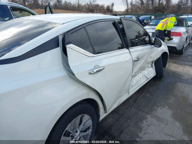 1N4BL4BV8NN324832 Nissan Altima S Fwd