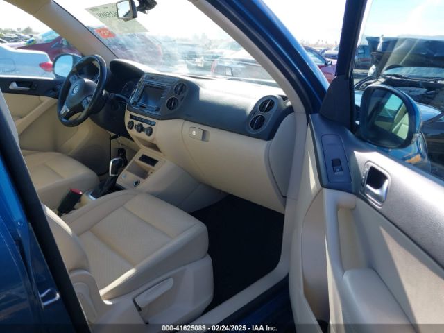 WVGAV7AX1HW509822 Volkswagen Tiguan 2.0t S