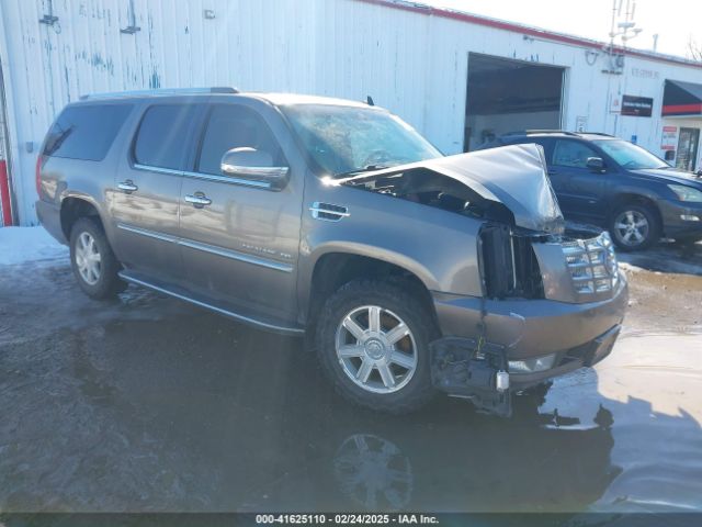 2011 CADILLAC ESCALADE ESV 1GYS4GEF0BR267831