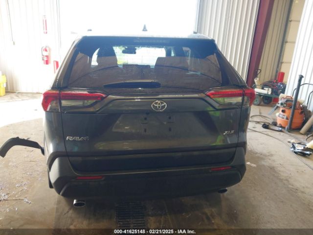 2T3W1RFV2RC298558 Toyota Rav4 Xle