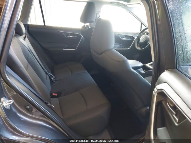 2T3W1RFV2RC298558 Toyota Rav4 Xle