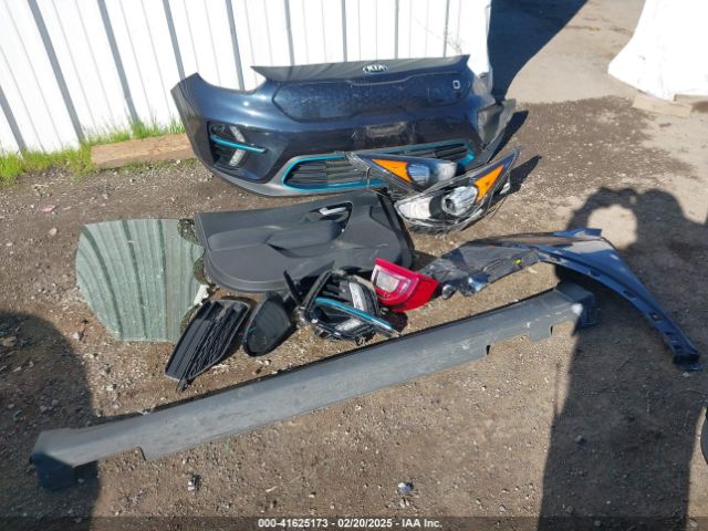KNDCE3LG2K5028798 KIA Niro Ev Ex Premium