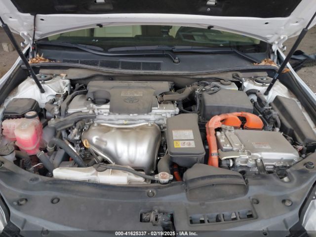 4T1BD1FKXHU218247 Toyota Camry Hybrid Xle