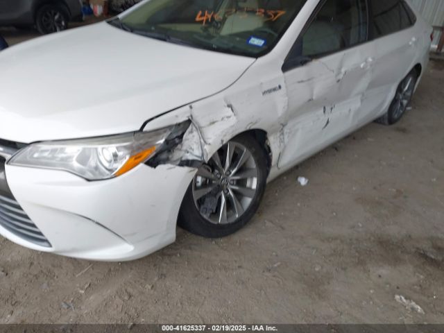4T1BD1FKXHU218247 Toyota Camry Hybrid Xle