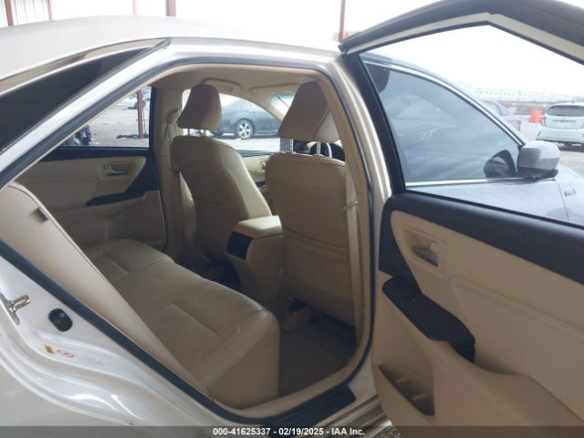 4T1BD1FKXHU218247 Toyota Camry Hybrid Xle