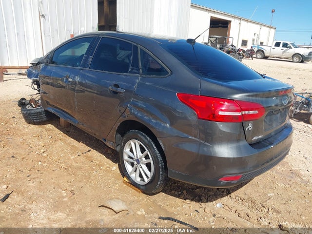 1FADP3F25JL223177 Ford FOCUS SE