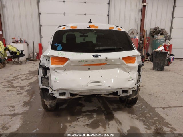 1FMCU9G66LUC14502 Ford ESCAPE SE