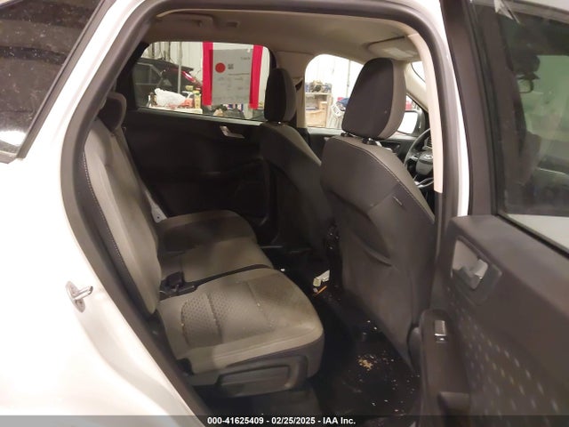 1FMCU9G66LUC14502 Ford ESCAPE SE