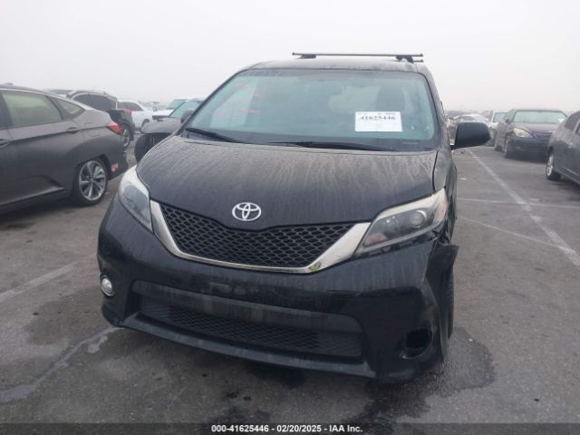 5TDXK3DC0FS624644 Toyota Sienna Se 8 Passenger