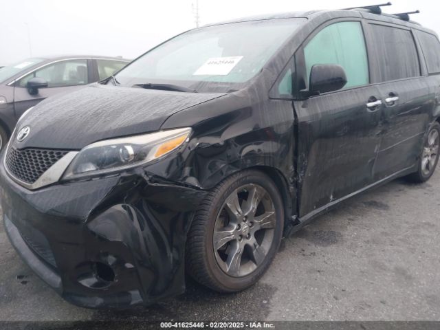 5TDXK3DC0FS624644 Toyota Sienna Se 8 Passenger