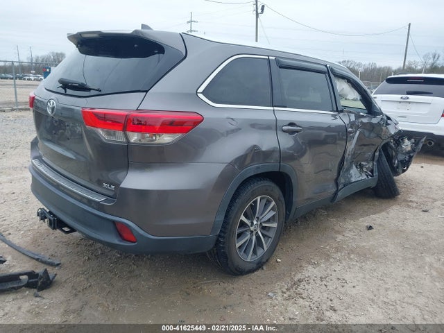 5TDKZRFH2KS327578 Toyota Highlander Se/xle