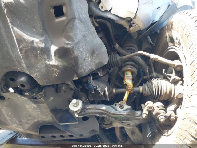 3TMCZ5AN4HM093303 Toyota Tacoma Trd Off Road