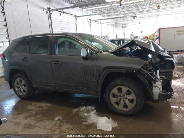 2T3F1RFV1PC371481 Toyota RAV4 LE
