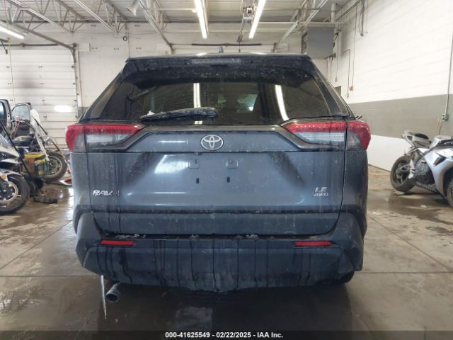 2T3F1RFV1PC371481 Toyota RAV4 LE