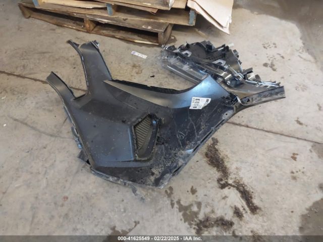 2T3F1RFV1PC371481 Toyota RAV4 LE