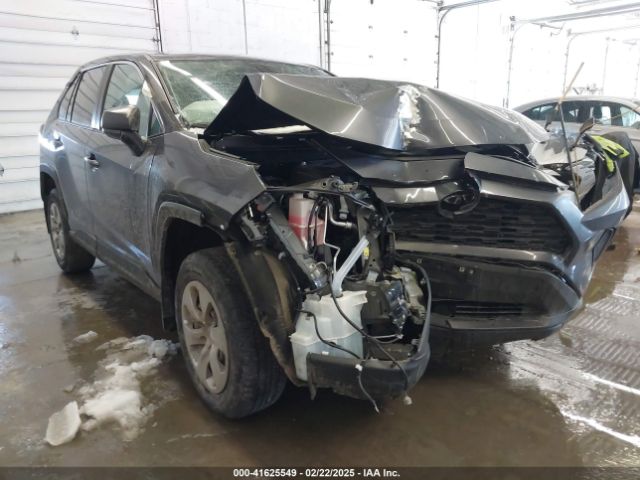 2T3F1RFV1PC371481 Toyota RAV4 LE